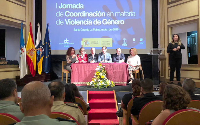 La jornada ha sido inaugurada por el subdelegado del Gobierno en Santa Cruz de Tenerife, Javier Plata. Cedida. NOTICIAS 8 ISLAS.