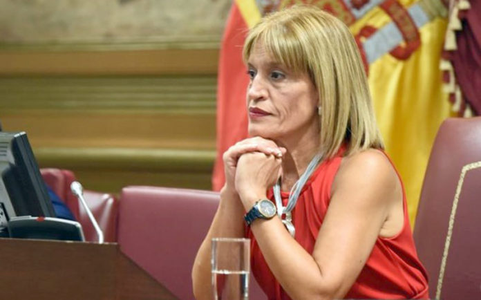 Esther González, portavoz parlamentaria de Nueva Canarias en materia económica. Cedida. NOTICIAS 8 ISLAS.