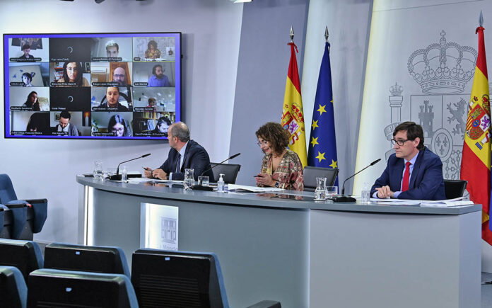 Rueda de prensa posterior al Consejo de Ministros./ Pool Moncloa, Borja Puig de la Bellacasa.