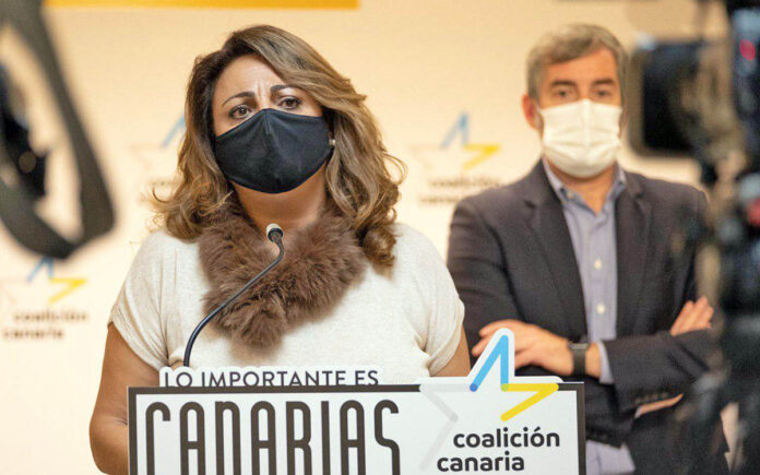 Cristina Valido durante la presentación Rescate Social de Canarias./