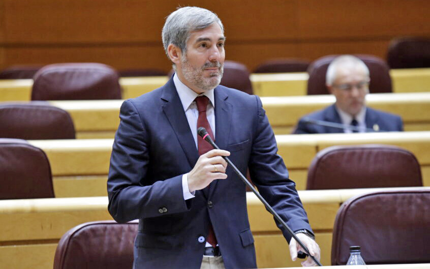 Clavijo reclama un cambio de ley para que Canarias no asuma sola la acogida de menores no acompañados