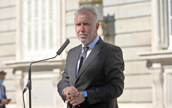 Ángel Víctor Torres, presidente de Canarias./ EFE / Fernando Villar.