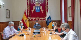 Mesa del Parlamento de Canarias./ Cedida.