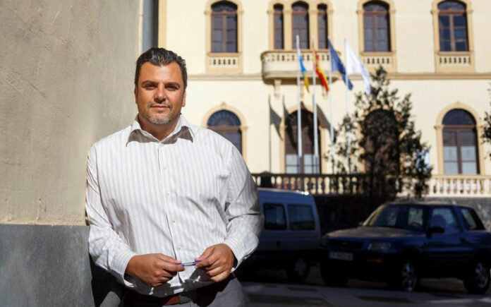 Oliver Tacoronte, portavoz de CC-PNC en el Ayuntamiento de Adeje./ Cedida.
