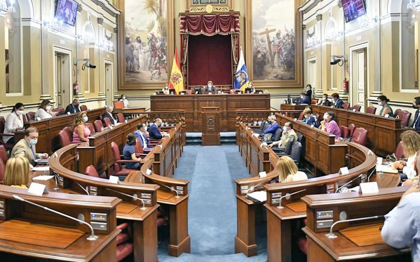 El Parlamento de Canarias condena cualquier delito de odio dirigido al colectivo LGTBI