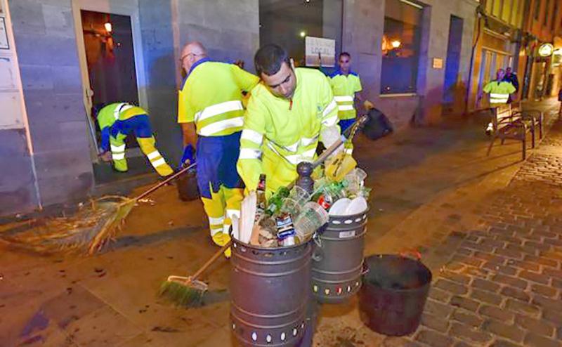 El PSOE mantiene desde hace dos años el “contrato dado a dedo” de la recogida de basuras