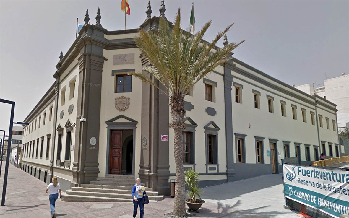 PSOE denuncia exceso de "maquillaje" en el balance de gestión del Cabildo de Fuerteventura
