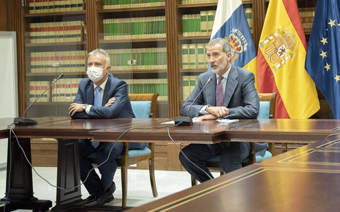 El Rey Felipe VI participó hoy vía telemática en la reunión del Comité Director del PEVOLCA./ Cedida.