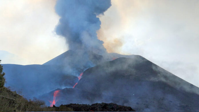 Volcán en Cumbre Vieja, La Palma./ INVOLCAN.