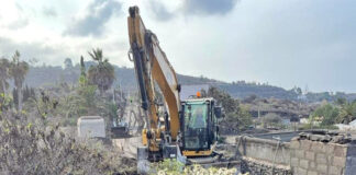 Comienzan las obras de acondicionamiento de la carretera que comunica con Puerto Naos./ Cedida.