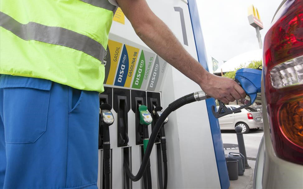 CC-PNC propone la suspensión del impuesto del combustible que cobra el Cabildo
