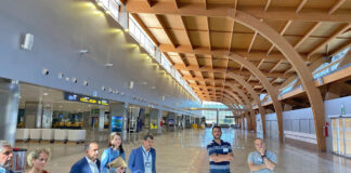 Visita institucional a las instalaciones de la nueva terminal del Aeropuerto de Tenerife Sur./ Cedida.