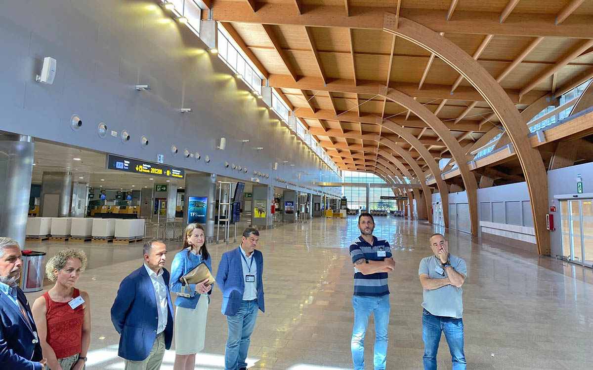 El CEST considera fundamental la remodelación del Aeropuerto Tenerife Sur para posicionar el destino turístico