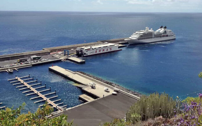 Puerto de La Estaca, El Hierro./ Puertos de Tenerife.