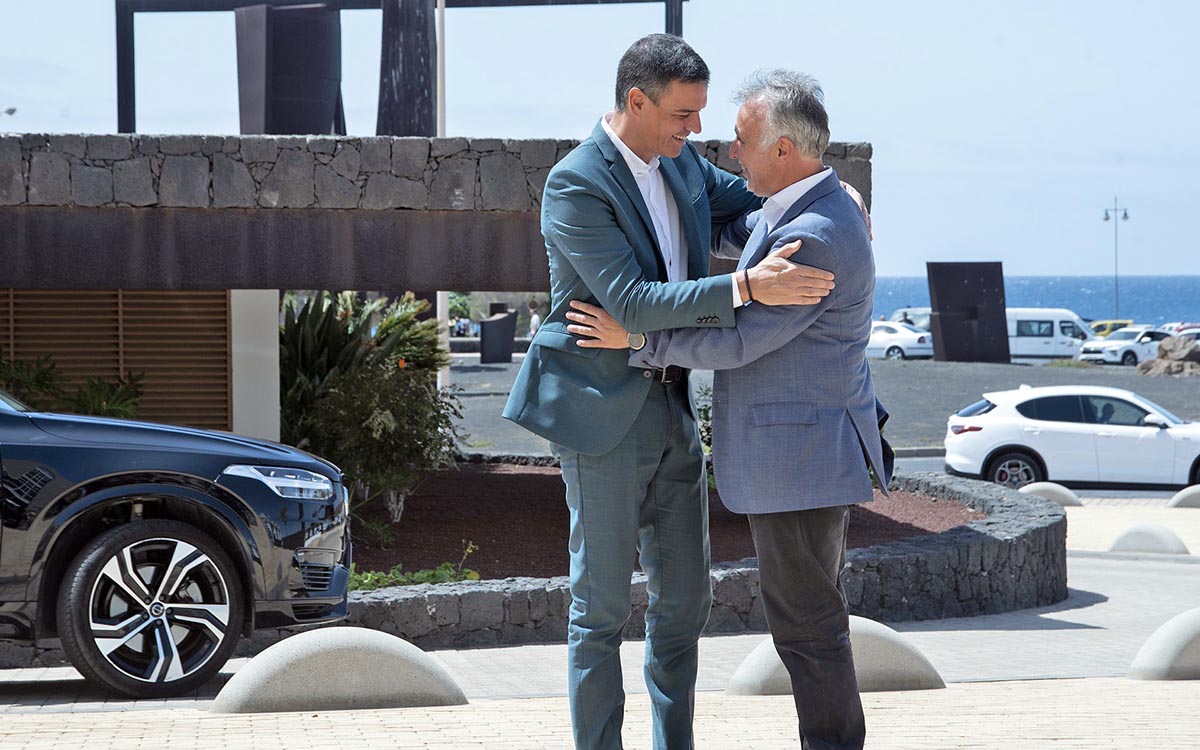 Sánchez destaca el compromiso del Gobierno con las Islas Canarias con inversiones históricas 
