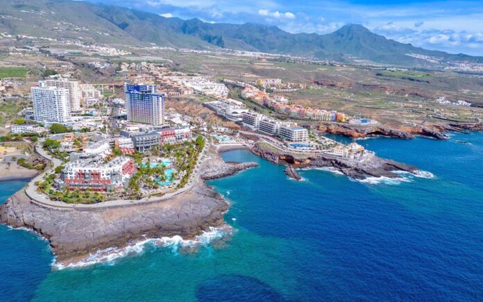 Imagen aérea de Playa Paraíso, en Adeje, uno de los microdestinos de Tenerife.