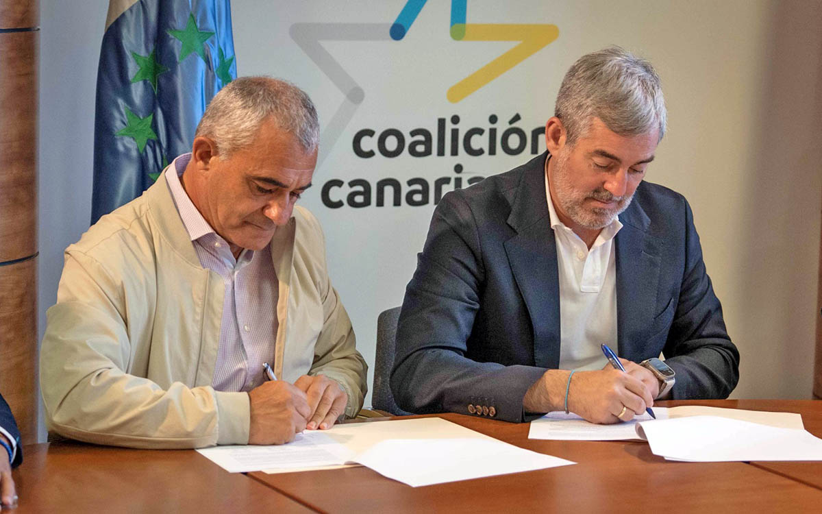 CC y AHI suscriben el acuerdo por la gobernabilidad de Canarias