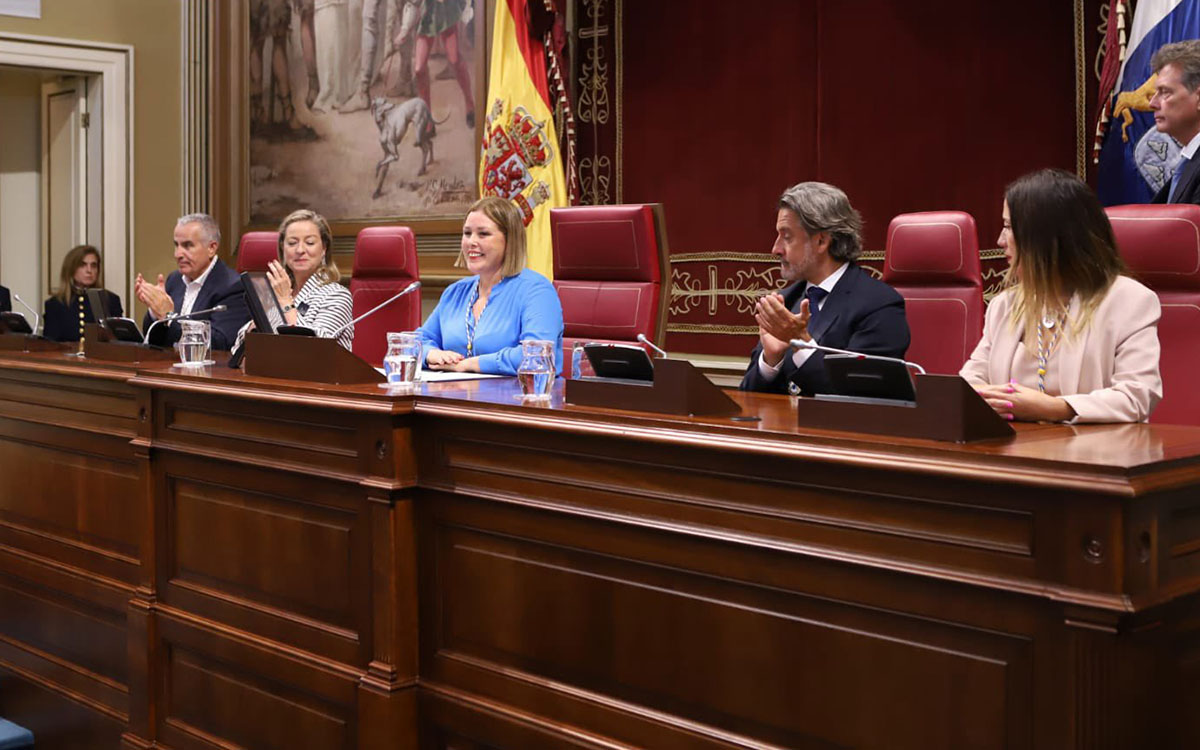 Parlamento | Astrid Pérez, nueva presidenta del Parlamento de Canarias