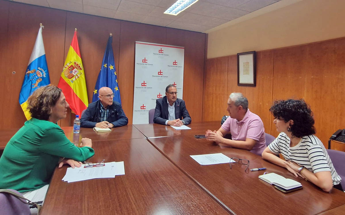 Los psicólogos de Las Palmas solicitan el reconocimiento para ejercer como orientadores educativos