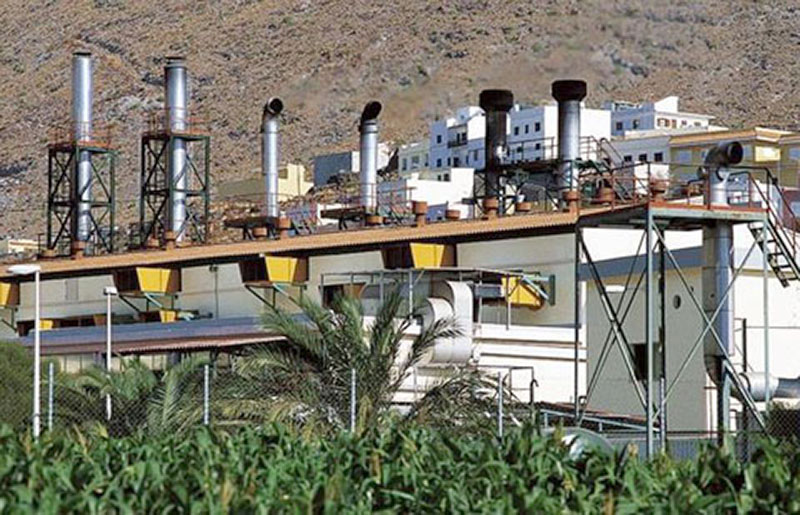 El Gobierno de Canarias trabaja en el traslado de ocho grupos electrógenos para La Gomera