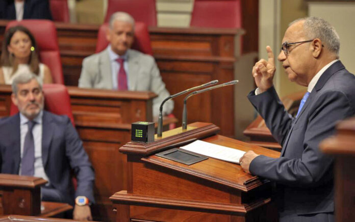Casimiro Curbelo, portavoz de ASG en el Parlamento de Canarias.