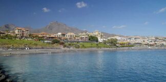 Imagen panorámica de Costa Adeje, uno de los principales núcleos turísticos de Tenerife.