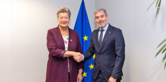 Fernando Clavijo, presidente de Canarias y Ylva Johansson, comisaria europea de Asuntos de Interior.