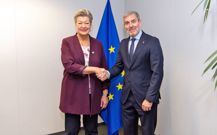 Fernando Clavijo, presidente de Canarias y Ylva Johansson, comisaria europea de Asuntos de Interior.