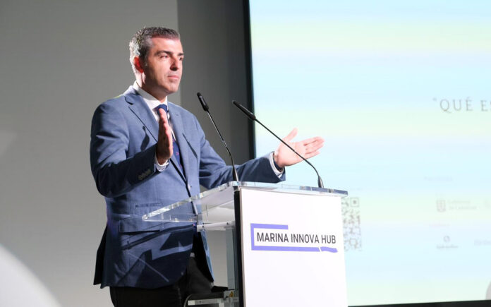 Manuel Domínguez, vicepresidente y consejero de Economía, Industria, Comercio y Autónomos.