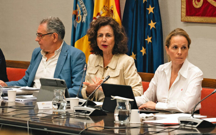 Matilde Asián, consejera de Hacienda del Gobierno de Canarias.