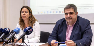 La viceconsejera de Empleo, Isabel León y el director general de Trabajo, José Ramón Rodríguez.