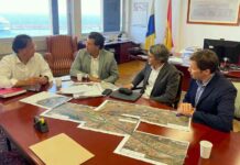 Francico Javier González, Javier Cabrera, Tomás Azcárate y Carlos González se reunen para tratar los proyectos de nuevas infraestructuras en el sur de Tenerife.