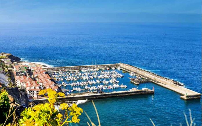 Puerto Deportivo de Los Gigantes, Santiago del Teide, Tenerife.