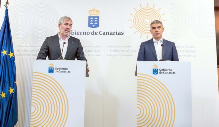 El presidente de Canarias, Fernando Clavijo, y el consejero de Agricultura, Ganadería, Pesca y Soberanía Alimentaria, Narvay Quintero.